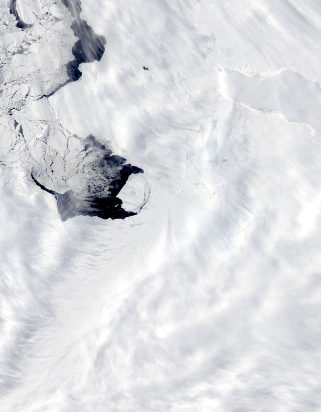 Un nuevo iceberg del tamaño de Singapur se separa de la Antártida Pineislandglacier-a2013314-2235-250m